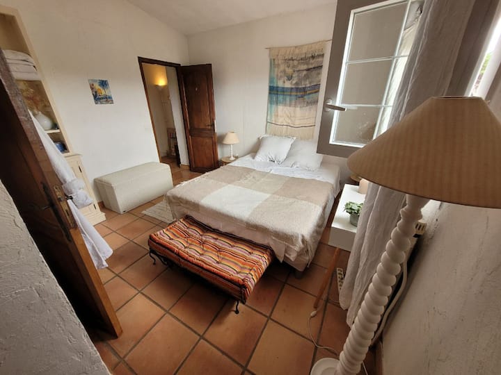 غرفة النوم 1