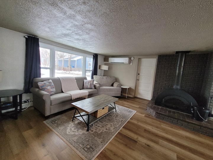 Waterfront Cottage Near Lambeau And Door County! - Green Bay, WI