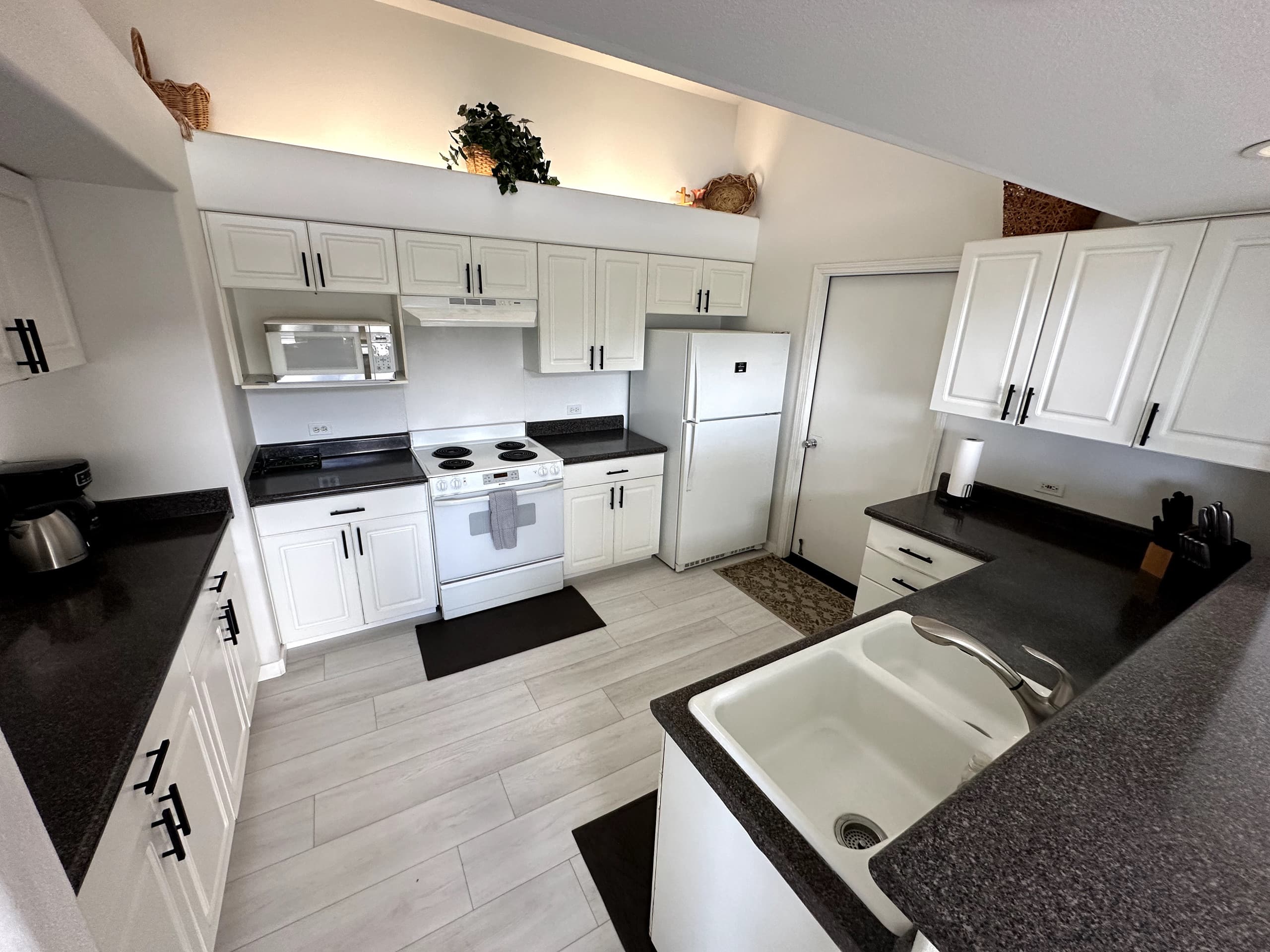 Home in Kailua-Kona · ★4.72 · 3 bedrooms · 5 beds · 2 baths - Image 7