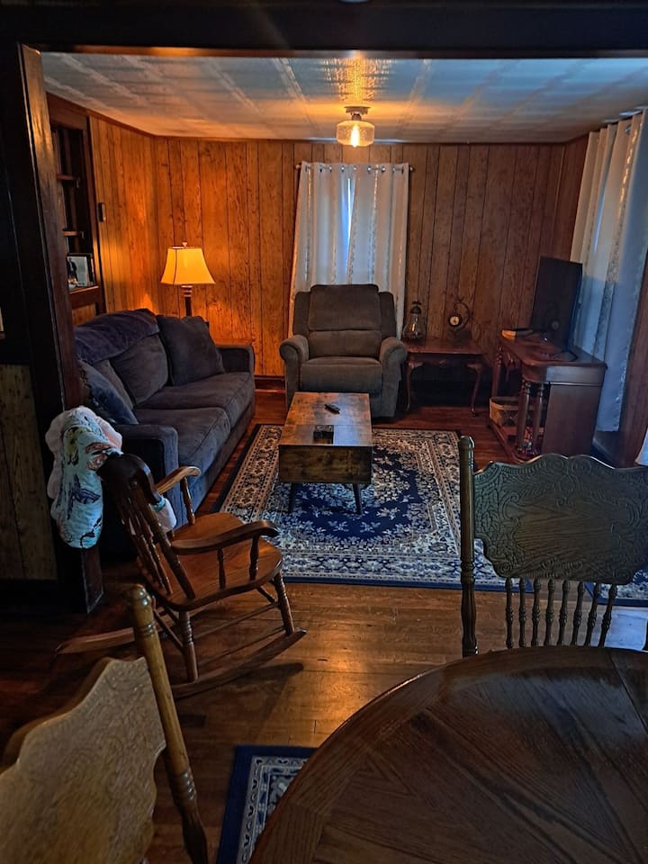 Hamilton House - Fayetteville, WV