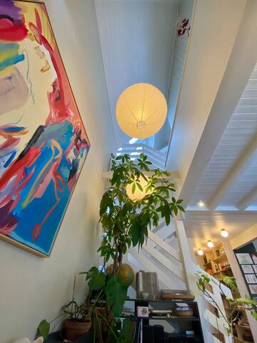 Sentral barnevennlig villa med stor hage gallery image 3