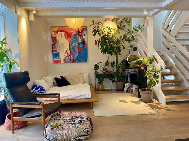 Sentral barnevennlig villa med stor hage gallery image 2