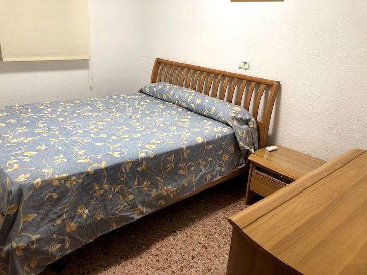 غرفة النوم 2