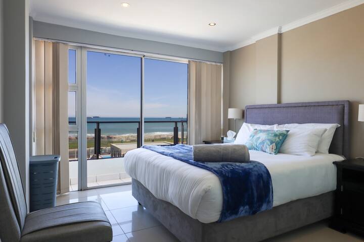 Oceanfront 2-Bedroom Apartment gallery image 5