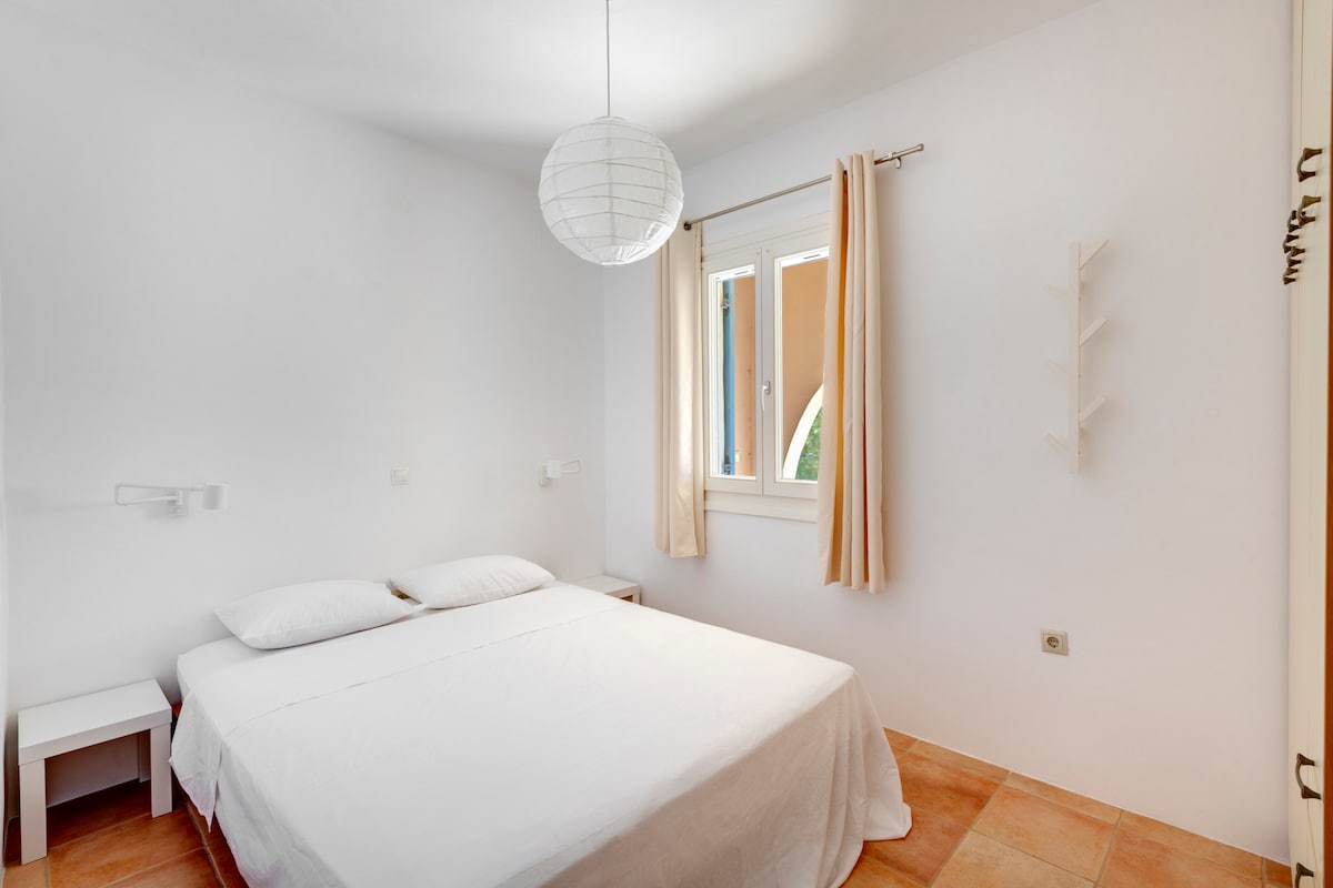 საძინებელი 4