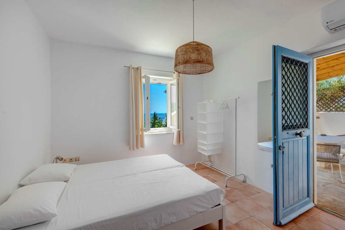 საძინებელი 1