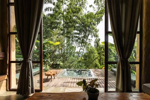 Private cabin with a view of Guadua forest
