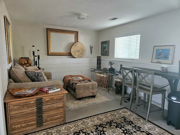 Quiet Private Suite 1bd/ba/kitchenette/living Rm - Fort Collins, CO