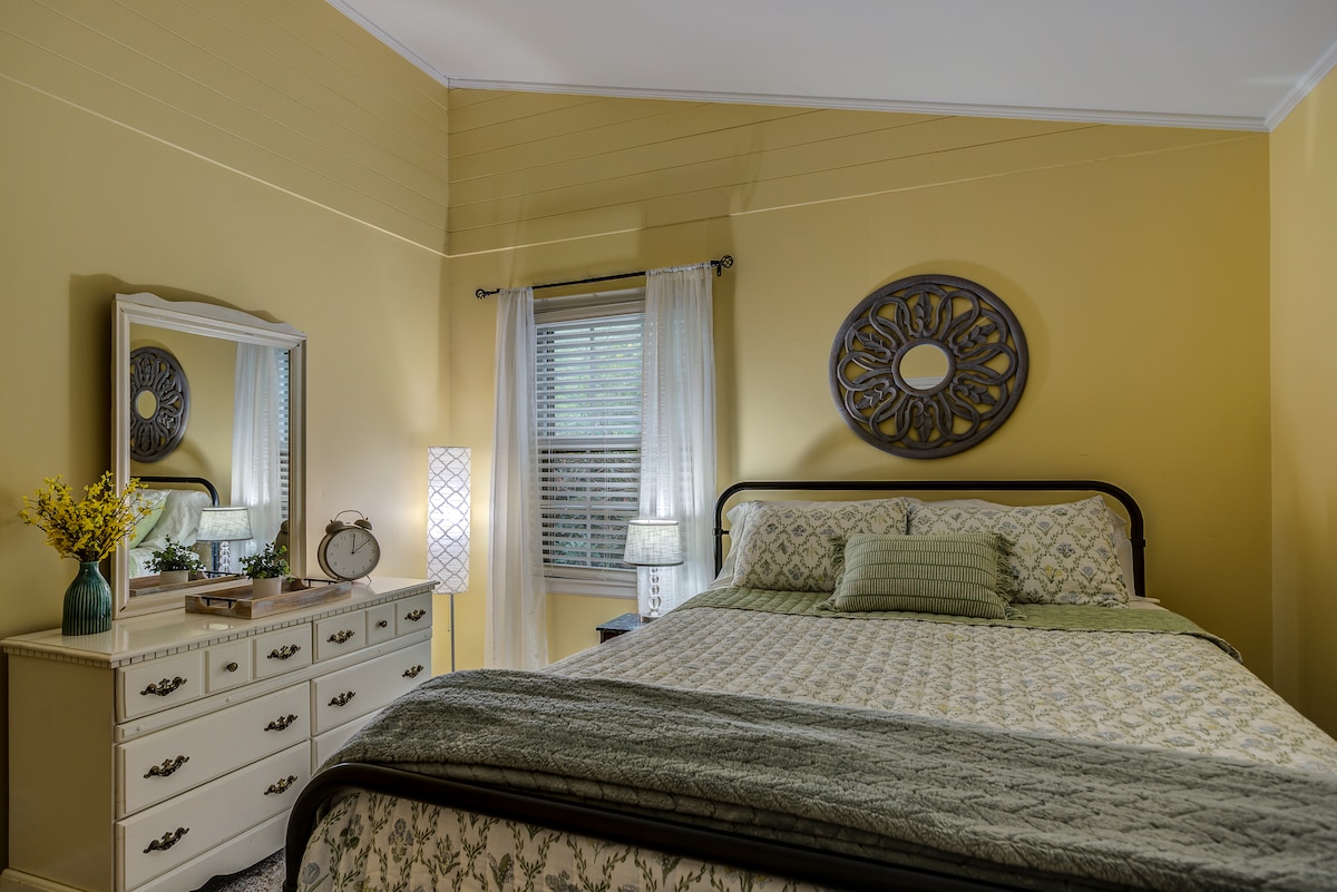 ห้องนอนขนาดควีนไซส์