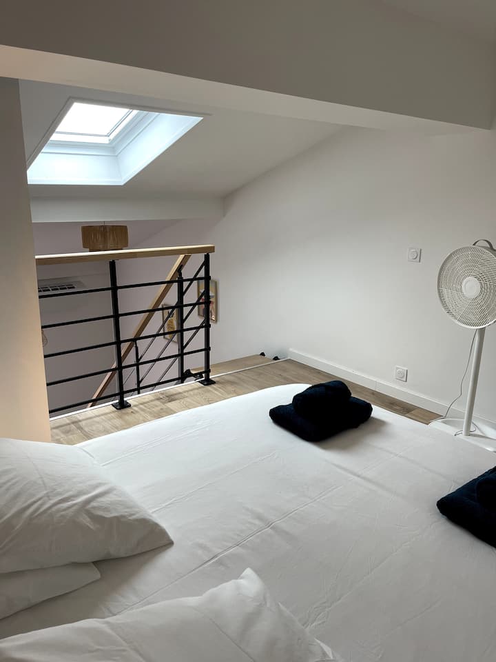 Lit queen size 160x200cm (en mousse)