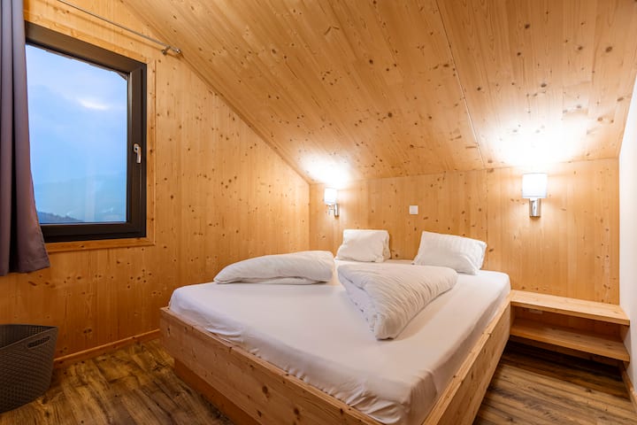 საძინებელი 1