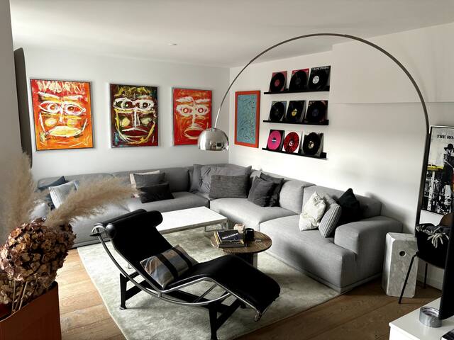 Highly Reduced 2 Bedroom Apartment in City Center gallery image 2