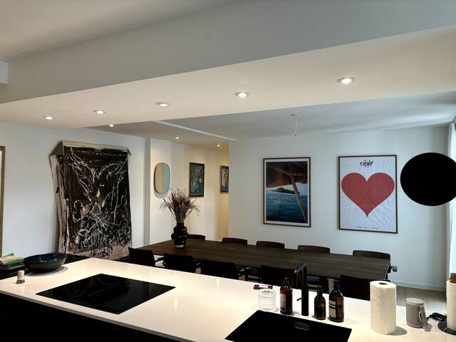 Highly Reduced 2 Bedroom Apartment in City Center