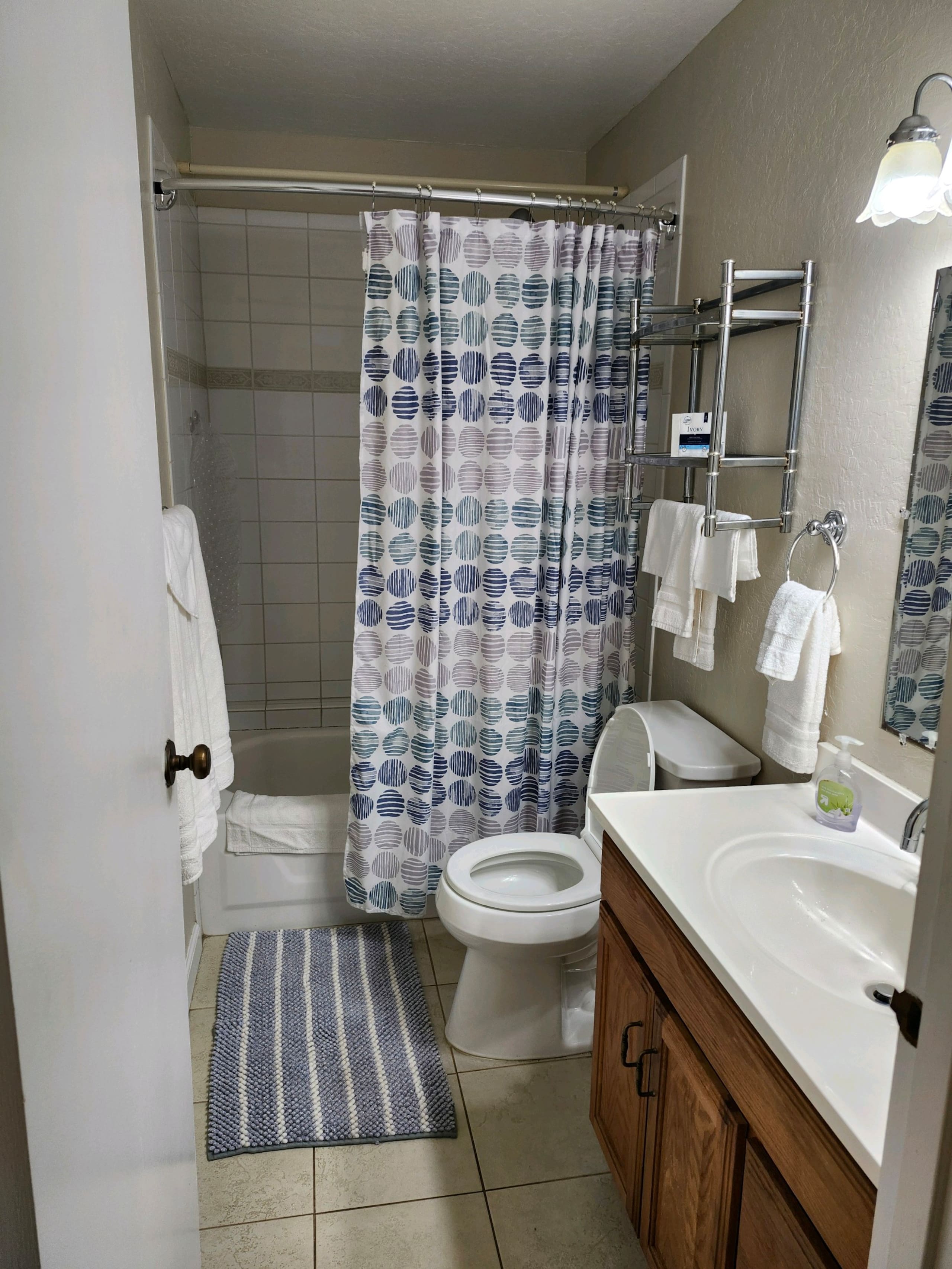 Condo in Kihei · ★4.78 · 1 bedroom · 2 beds · 1 private bath - Image 9