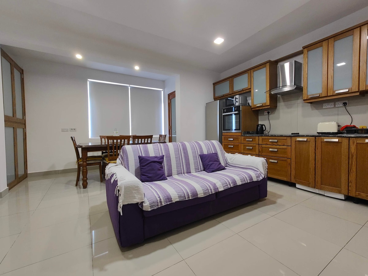 Private 1 Bedroom Apartment