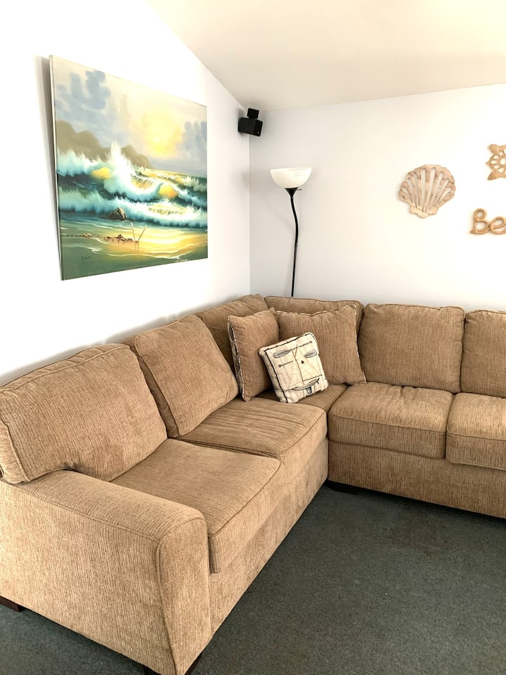 Summer Beach House - 3br Steps To The Beach! - Toms River