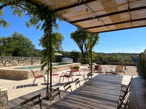 Old charm & modern comfort, hot pool