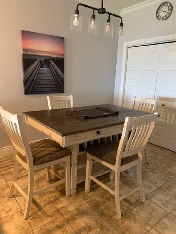 Lovely 2 bedroom 2 bath condo with heated pool