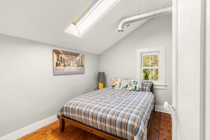 带标准双人床的客房