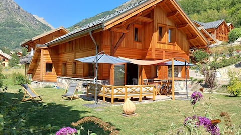 Beautiful cottage in a very good location (6-9 pers.)