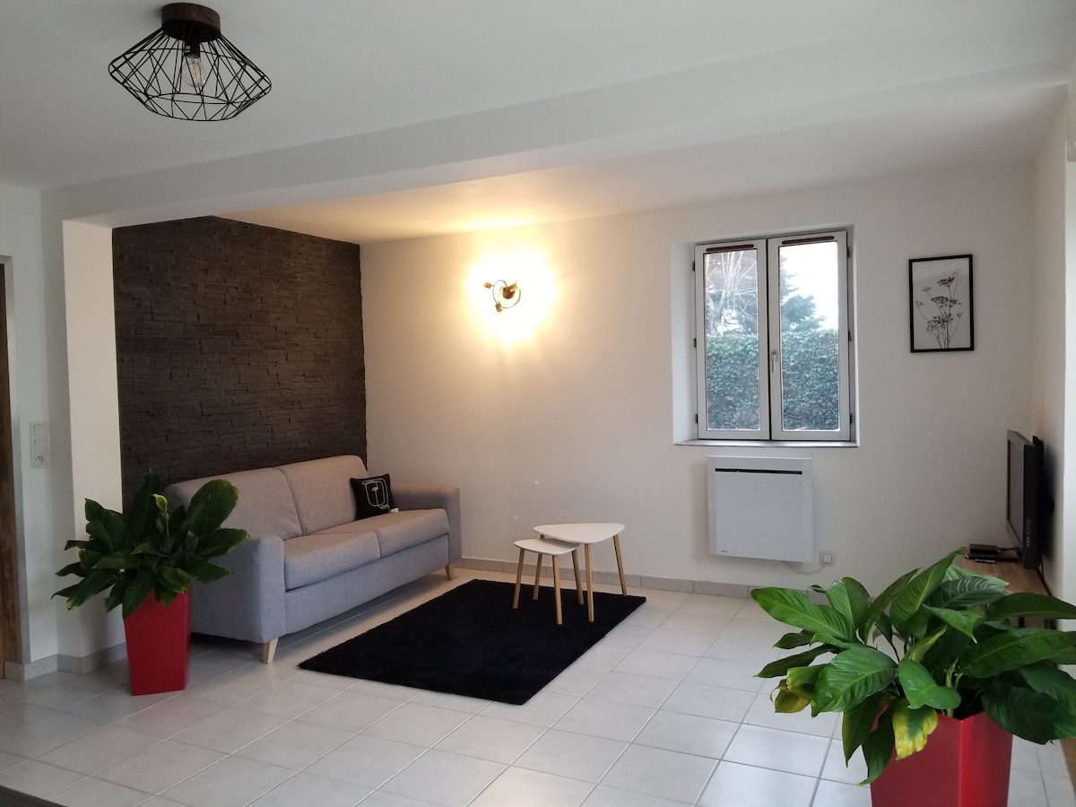 Top performing Airbnb: Le Petit Bain in Loiret