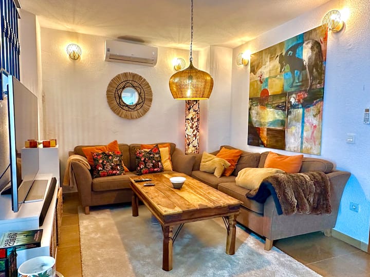 Casa  Bonita 
 -Townhouse In Old Part Of Almunecar - Almuñécar