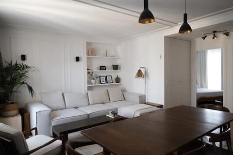 Top performing Airbnb: Lovely entire 1-bedroom flat near Rue des Martyrs in Paris
