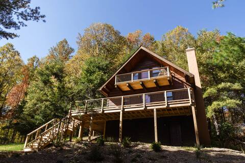 NEW Gas Fireplace—Log Cabin near Old Rag+White Oak