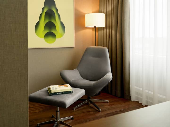Numa | Large, Modern Studio With Kitchenette - Hamburg