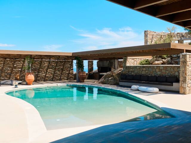 Villa Moonstone by Mykonos Rocks gallery image 4