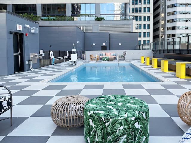 Millennium Park Paradise (2BD/2BA)