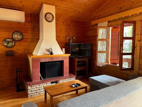 Top performing Airbnb: The Little Wooden House in Δήμος Ηγουμενίτσας