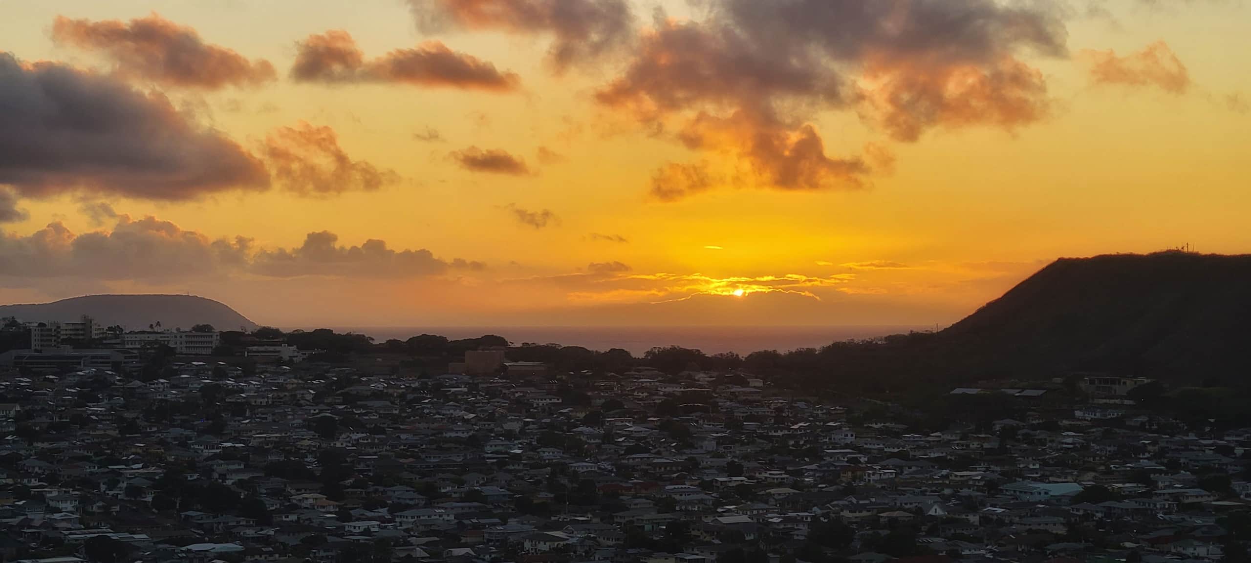 Condo in Honolulu · ★4.98 · 1 bedroom · 1 bed · 1 private bath - Image 33