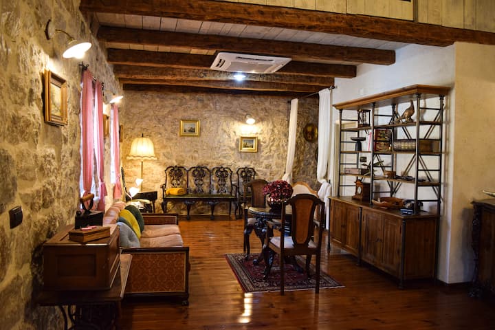Oblun Eco Resort - Stone Villa Near Lake Skadar - Montenegro