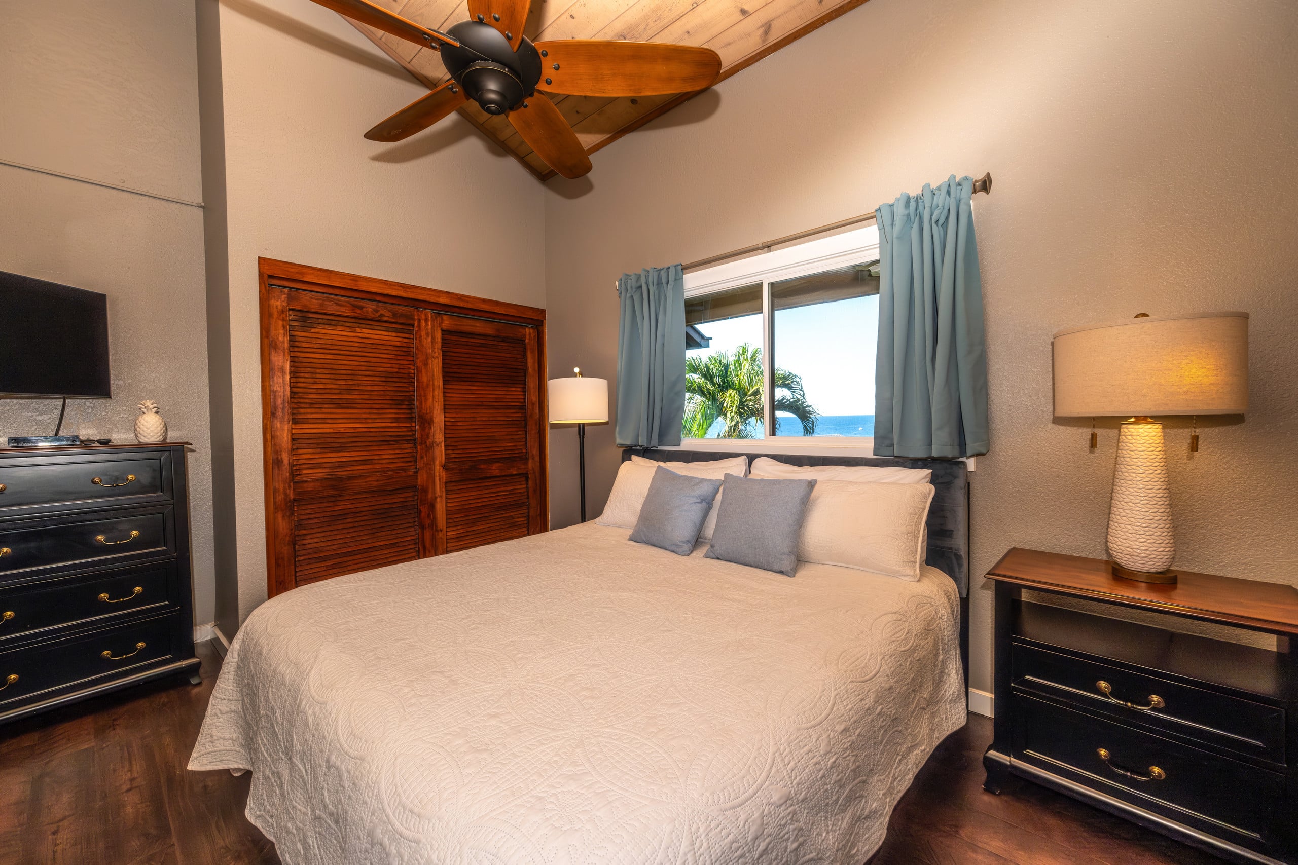 Condo in Koloa · ★4.7 · 2 bedrooms · 3 beds · 2.5 baths - Image 13