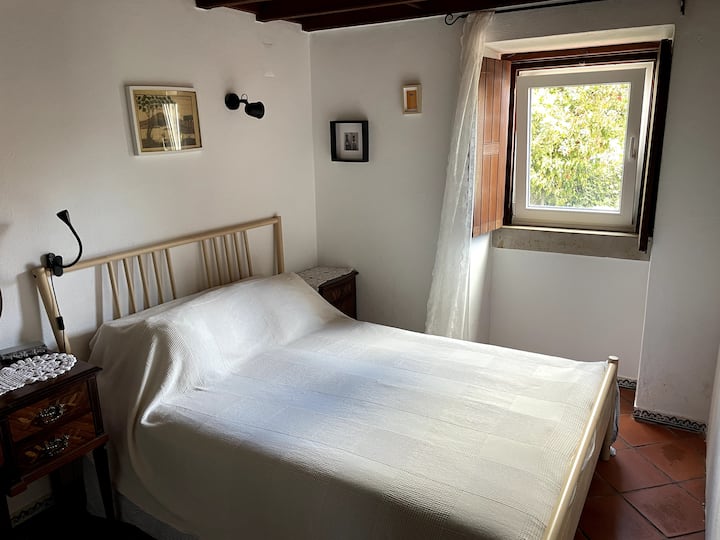 dormitorio uno, vista al jardín