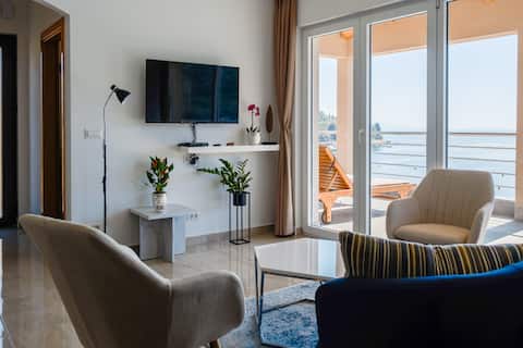 Top performing Airbnb: Nika Seafront - Rabac, Istria in Grad Labin