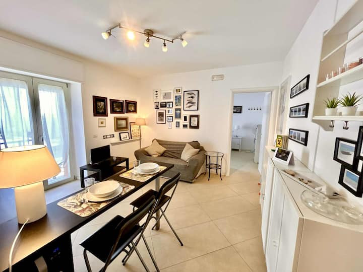 Gianluca Apt [Centre, Close To The Beach, Modern] - Numana