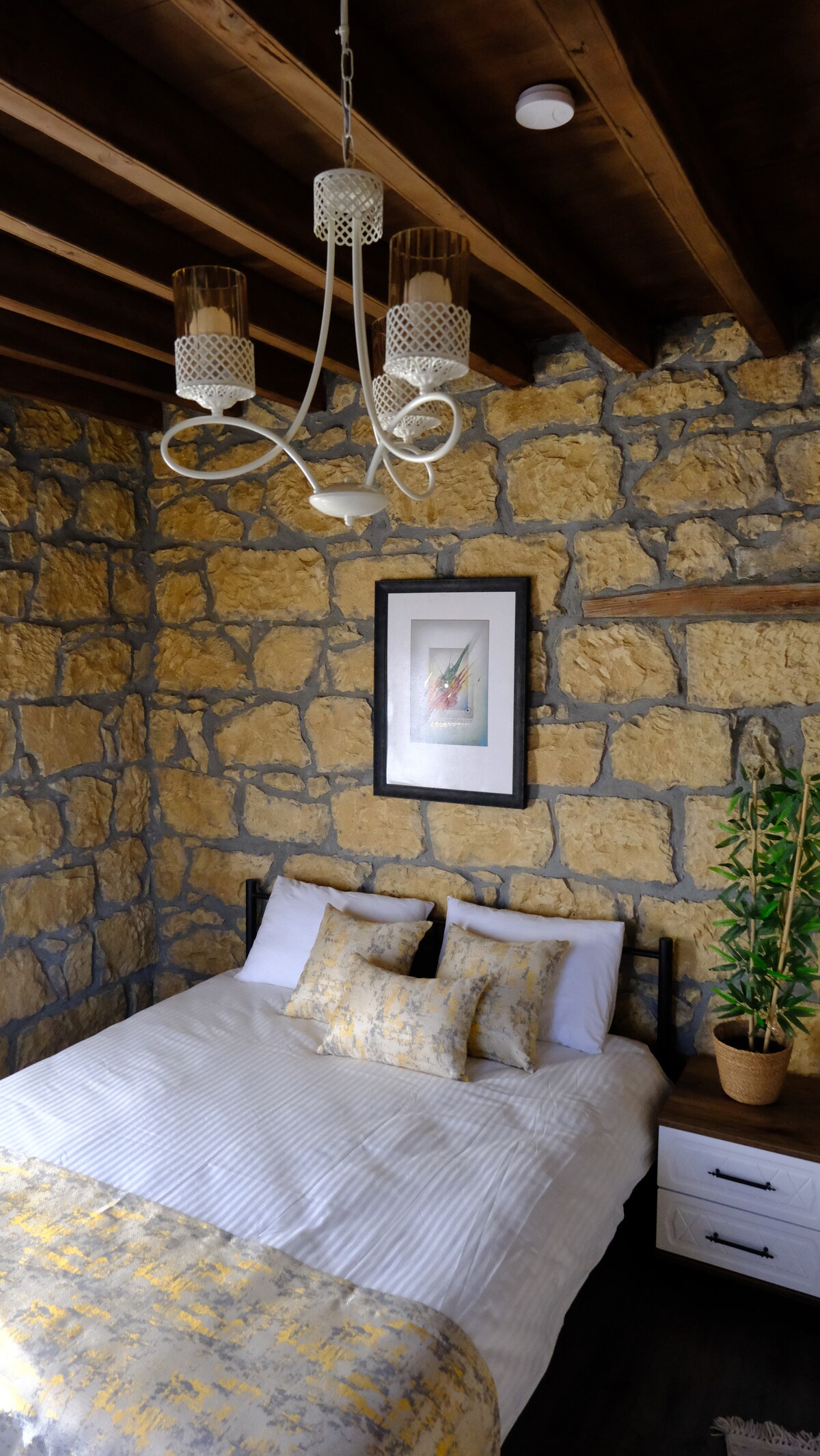 საძინებელი 1