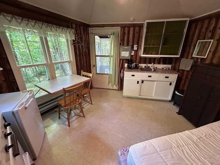 Petite Cabane Intime En Forêt - Shawinigan