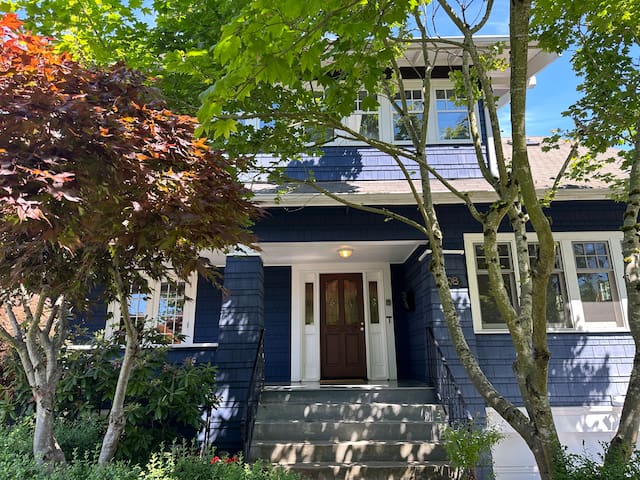 Historical 1916 Craftsman Family Home in Madrona