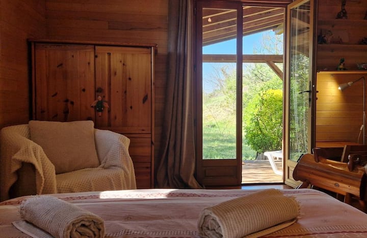 Vue de la 3ème chambre sur le jardin