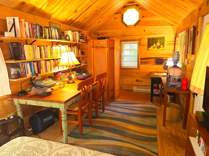 Covered Bridge Cabin (On Big Walnut Creek) - Indiana