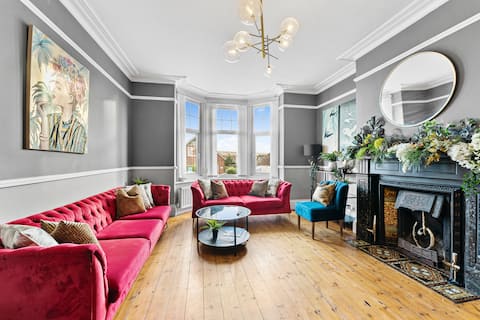 Georgian Gem of Robin Hoods Bay - Hot-Tub - Pets