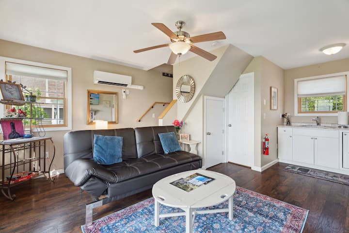 Vineyard Villa | C | Wine Trail & Views - Finger Lakes, NY