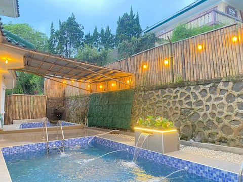 New Huge Villa Desa by CozyVilla at Puncak Resort
