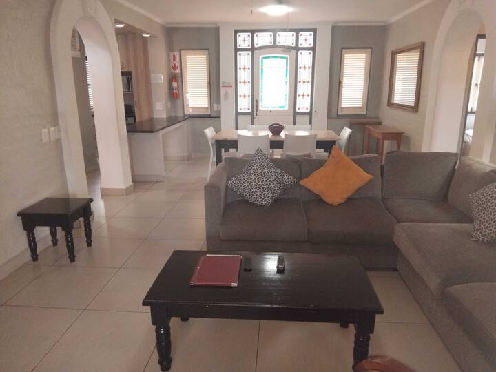 Caribbean Estate Escape Avail 2-09january2026only - Port Edward