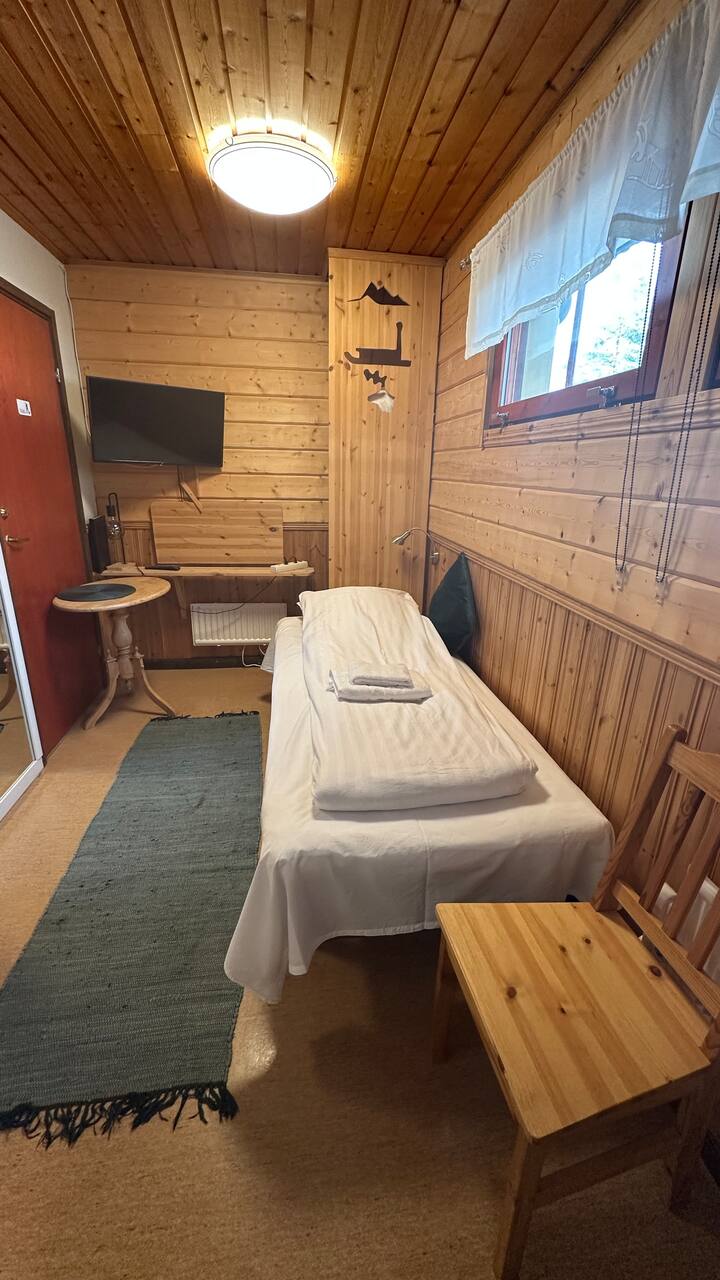 Lumi Guest House / Room 7 With Own Bathroom - Arvidsjaur