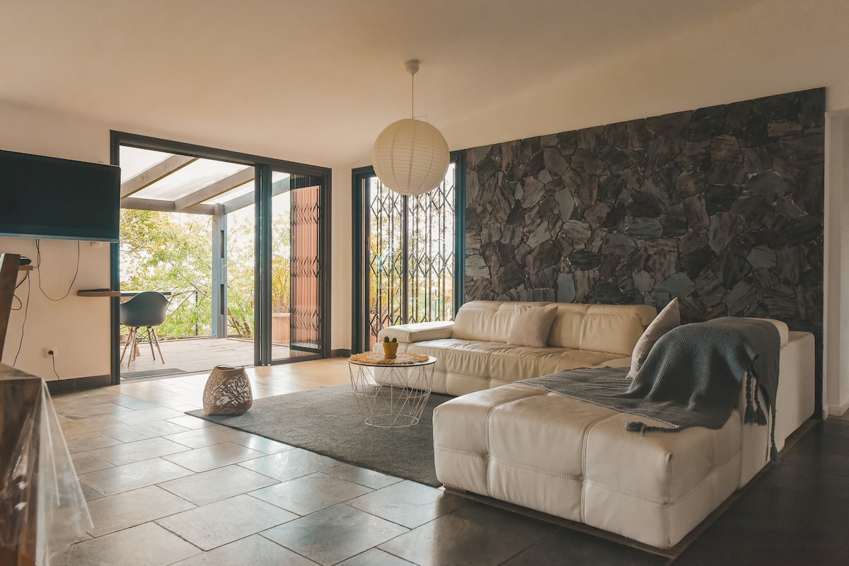 Successful Airbnb property: Villa Victoria, a haven of peace between sea and mountain in Le Tampon