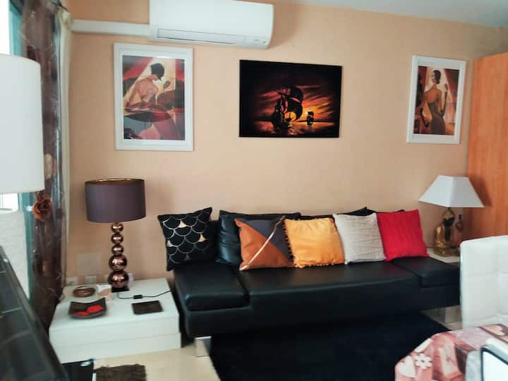 2 P + Terrasse, Garage 400 M Palais Festivals 4* - Cannes